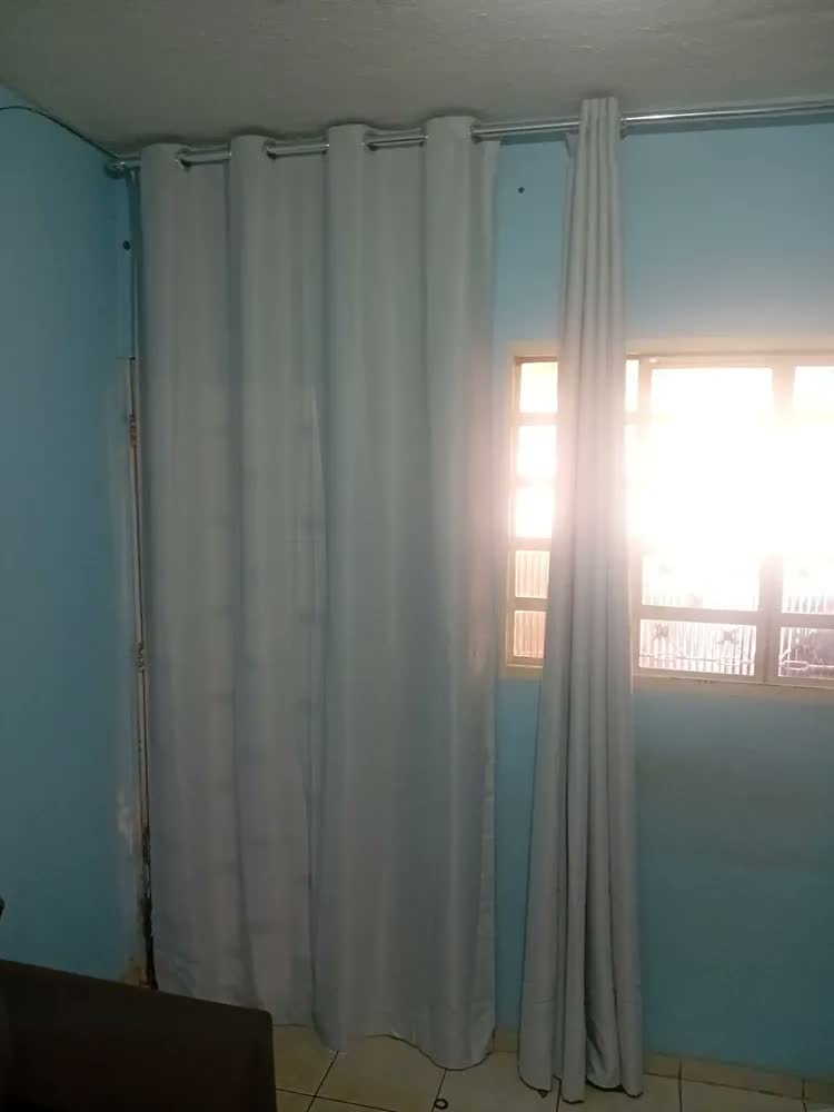 foto de Cortina Blackout Em Tecido 3x2,80 100% Corta Luz Veda Calor