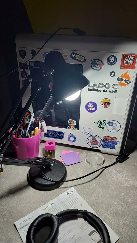 foto de 2 Lâmpada Inteligente Bulbo Rgb A60 10w Smart Color Elgin