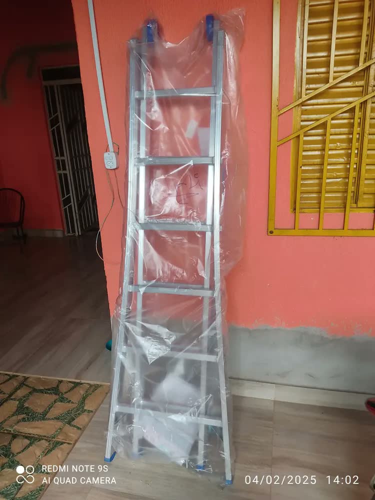 foto de Escada 5 Degraus Alumínio Tesoura Doméstica Reforçada Mor
