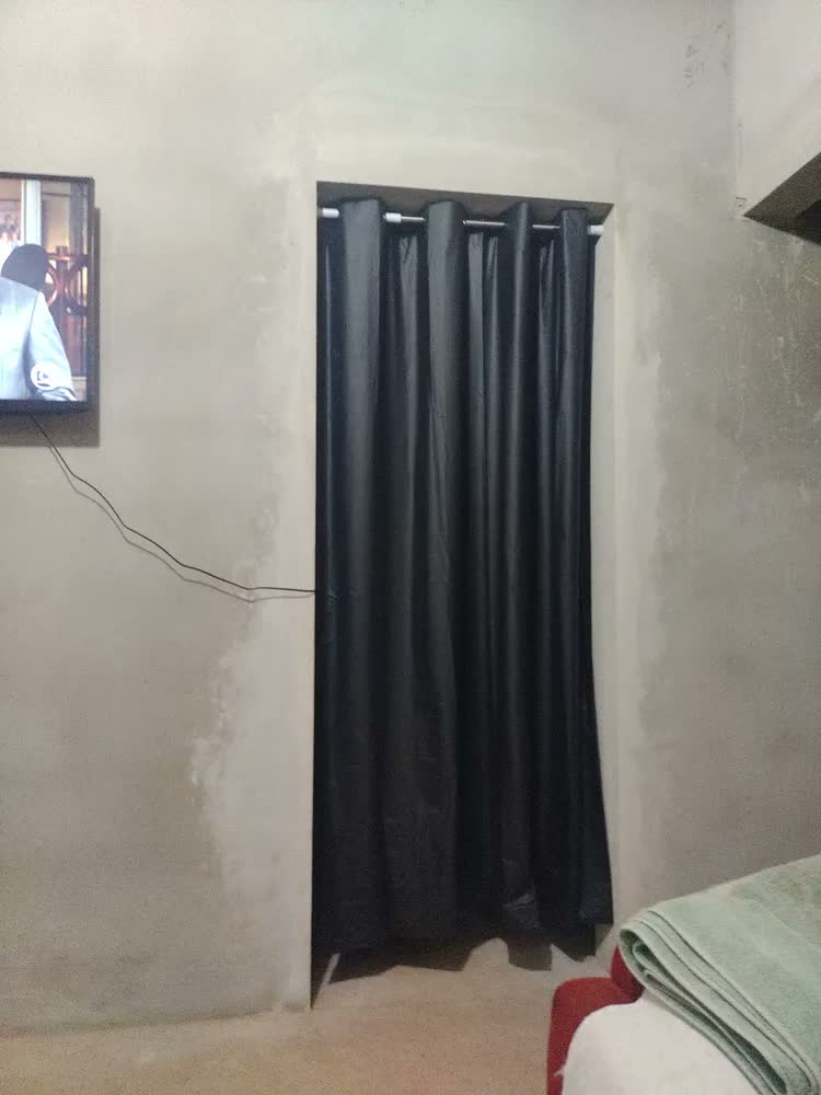 foto de Cortina Pvc Porta Banheiro Quarto 1,38x2,0 Blecaute Box