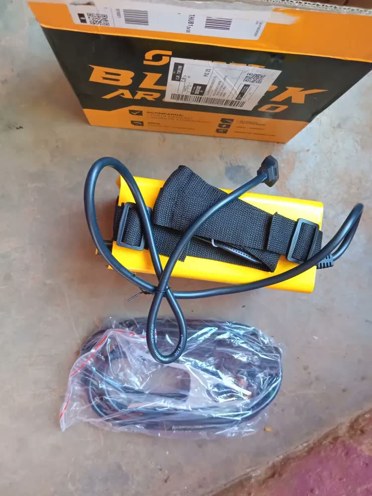 foto de Máquina Inversora Solda Top Arc 200a Start Cor Amarelo Frequência 50Hz - 60Hz