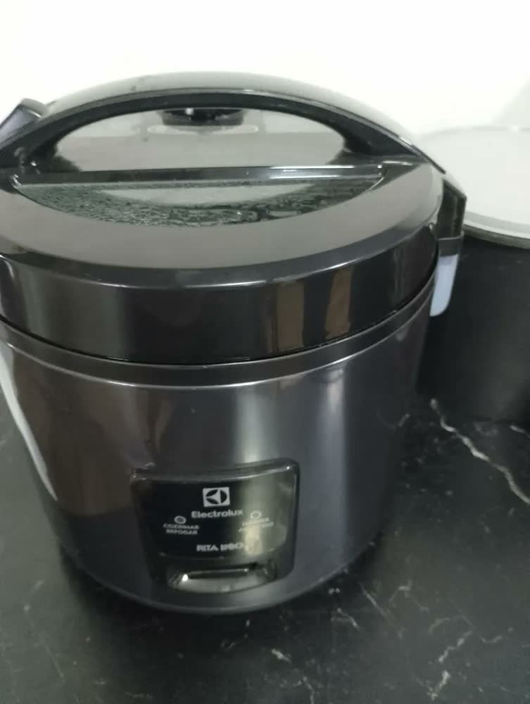 foto de Panela Elétrica Electrolux Arroz Vapor 10 Xicaras Arrozeira