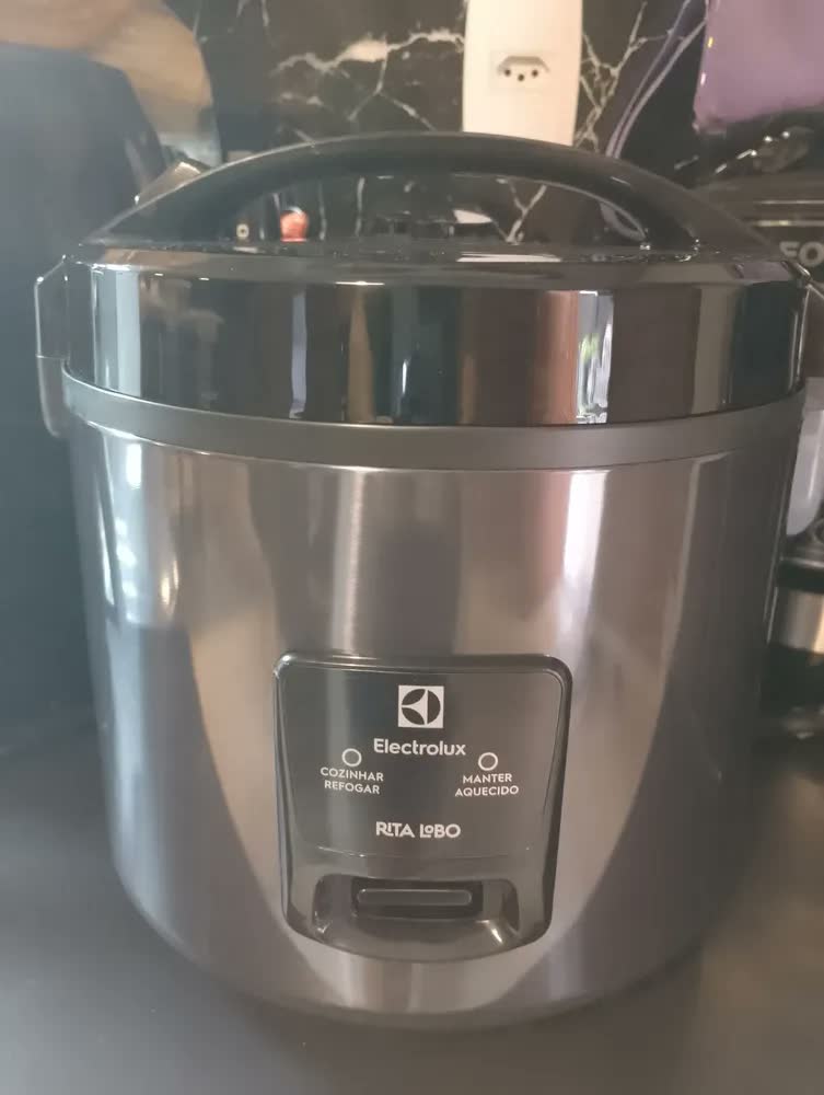 foto de Panela Elétrica Electrolux Arroz Vapor 10 Xicaras Arrozeira