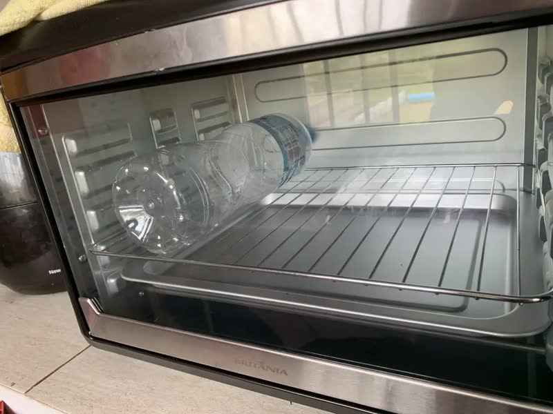 foto de Forno Elétrico Britânia 44L Preto Dupla Resistência 1500W BFE44P 127V