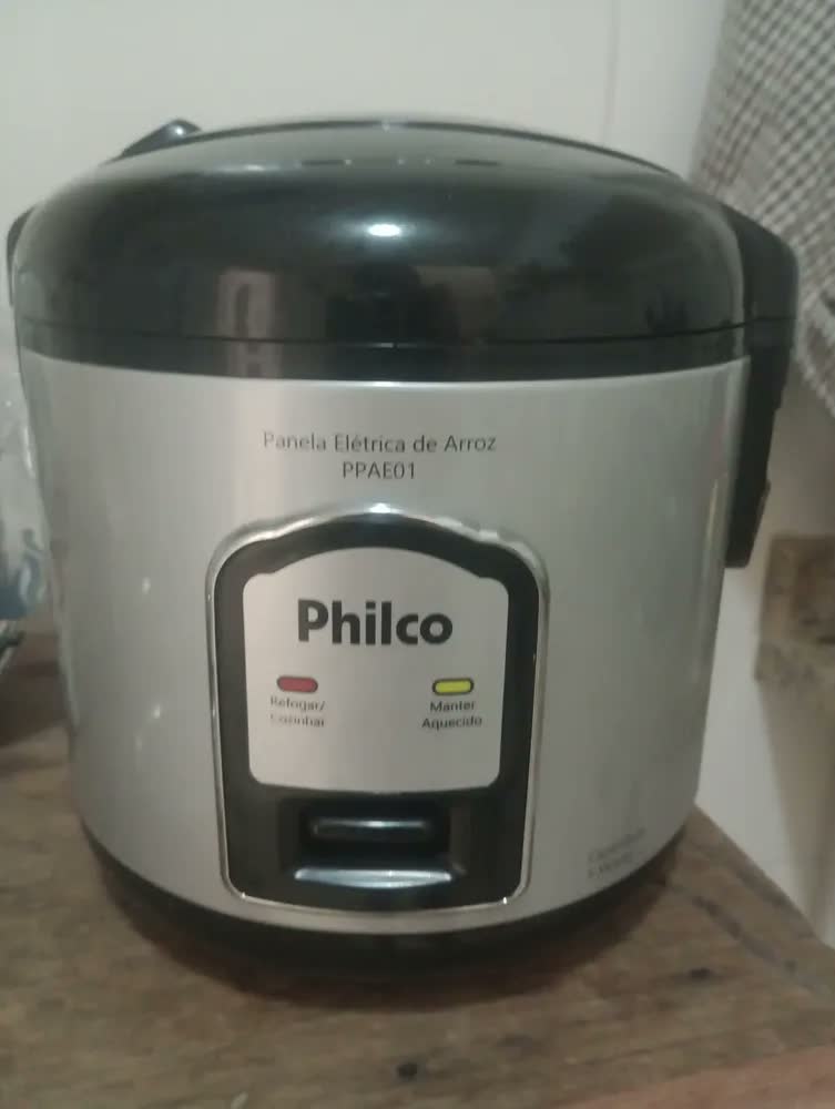foto de Panela De Arroz Elétrica Philco 5 Xícaras 1,6l Ppae01 Cor Preto