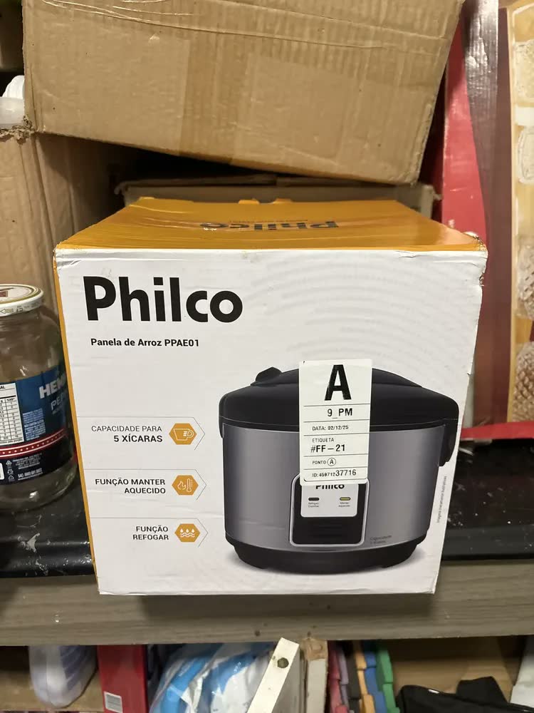 foto de Panela De Arroz Elétrica Philco 5 Xícaras 1,6l Ppae01 Cor Preto