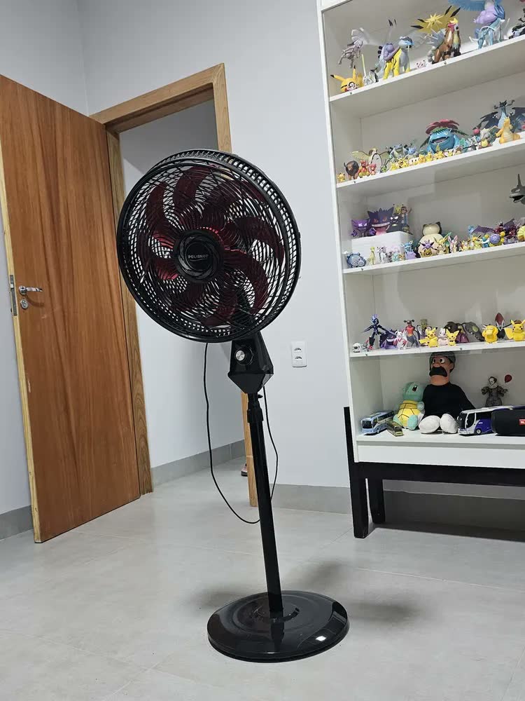 foto de Ventilador De Coluna Polishop 180w 8 Pás 3 Velocidades 40cm Silencioso - 110v