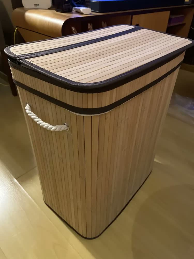 foto de Cesto de Roupas Com Divisória Roupeiro Bambu Artiko Pratic+ Organizador Com Tampa 105L Branco