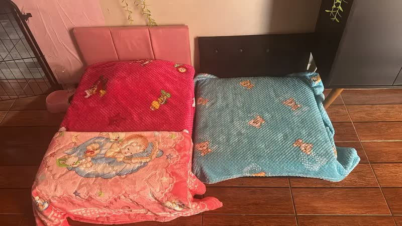 foto de Cama Pet Box 80cm Rosa Barbie Frete Grátis