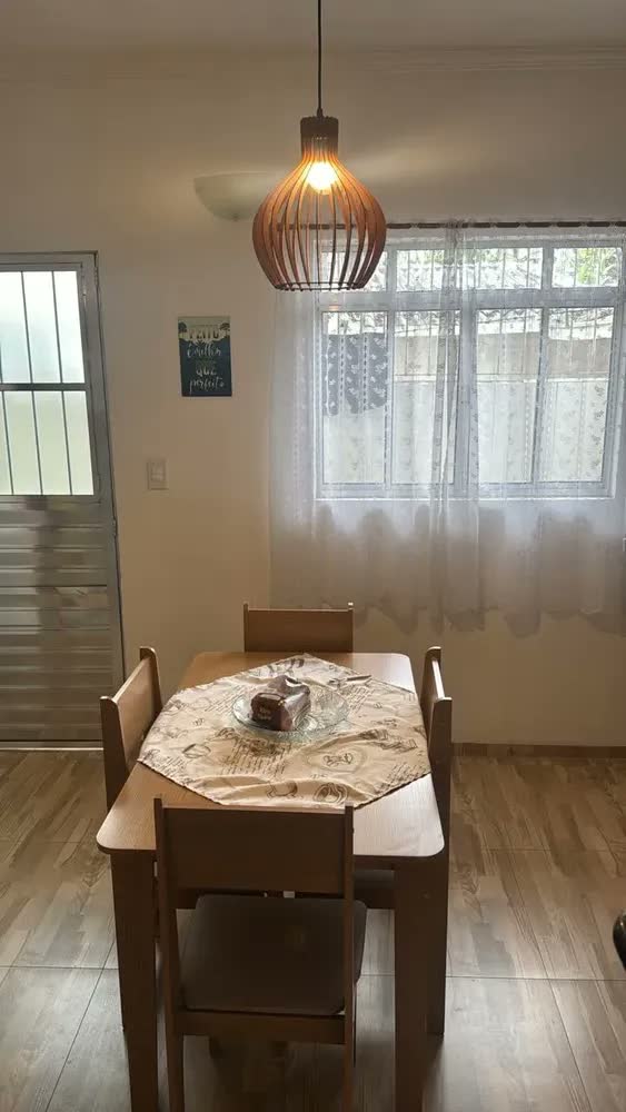 foto de Conjunto de Jantar Sonetto Móveis Mesa Retangular 4 Cadeiras Modernas Branco/Mel