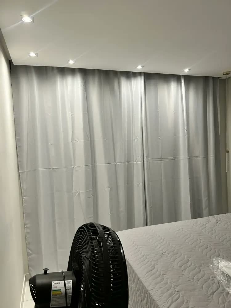 foto de Cortina Blackout Premium 4,00x2,70m Trilho Suíço (varão 3m)