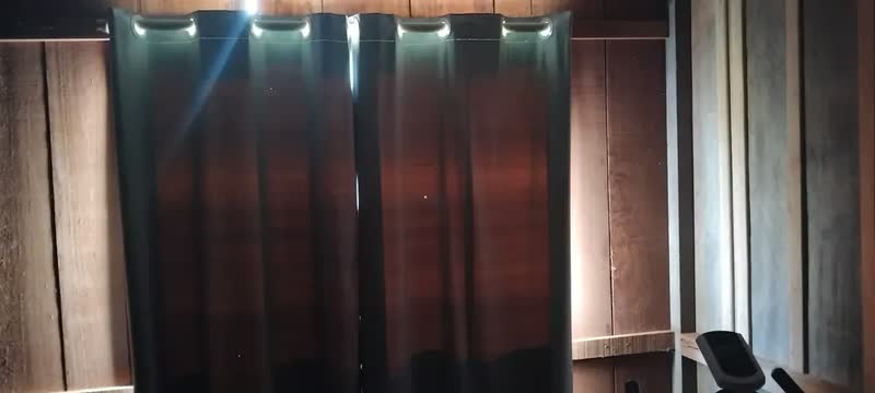 foto de Cortina Blackout De Pvc 2,20m X 1,30m Preto Corta Luz