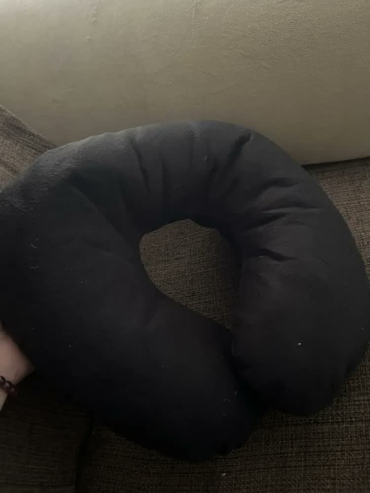 foto de Travesseiro Pescoço Almofada Viagem Descanço Encosto Macio