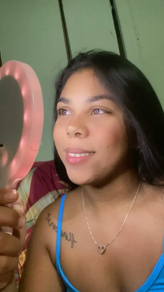 foto de Espelho De Mão C/ Led Recarregável Maquiagem/médico/dentista