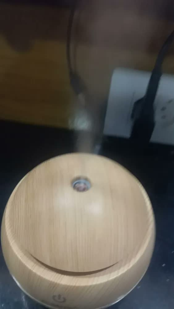 foto de Umidificador De Ar Ambiente Kaizu Ultrassonico Usb Led + Essência 10ml Aromaterapia Quarto Sala Escritório