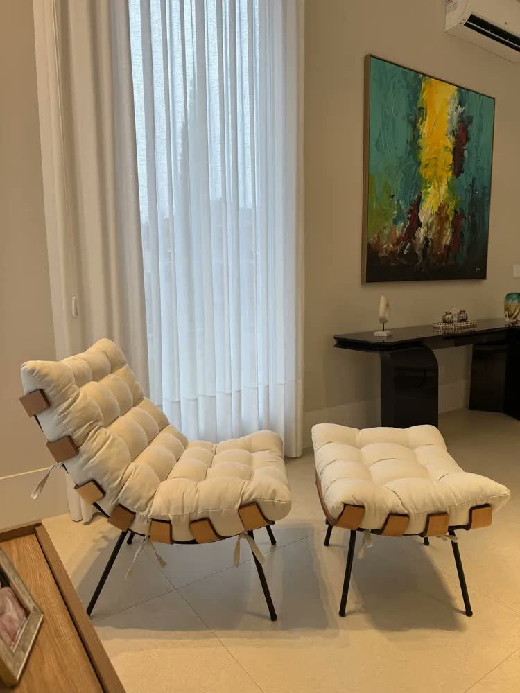 foto de Poltrona Costela Com Puff Para Sala Original