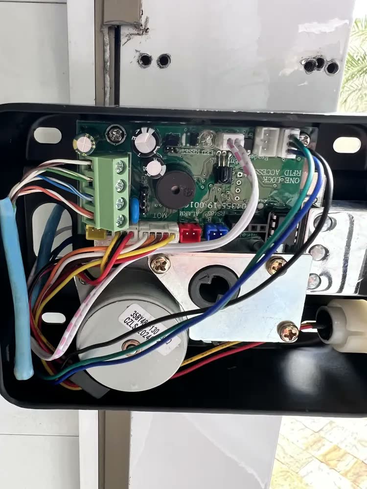 foto de Fechadura Elétrica C/ Leitor Rfid Fx 3000 Mf Preta Intelbras