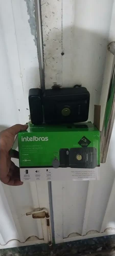 foto de Fechadura Elétrica C/ Leitor Rfid Fx 3000 Mf Preta Intelbras