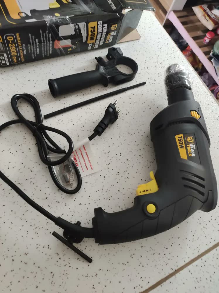 foto de Furadeira De Impacto 13mm 750w Profissional Com Kit Brocas Buchas E Bits 300 Peças The Black Tools
