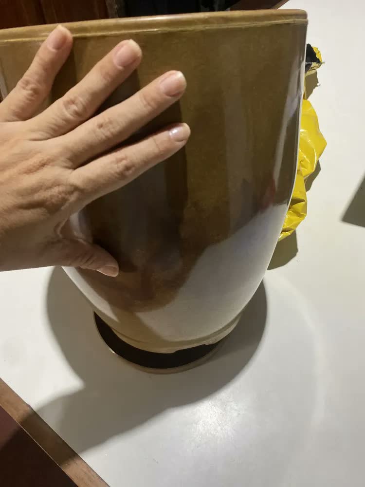 foto de Vaso Redondo Polietileno Planta Cone Bojo Marmorizado Jardim