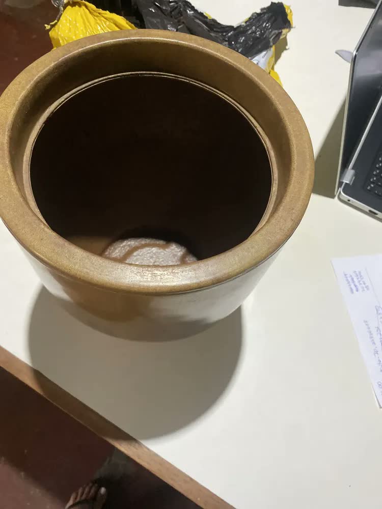 foto de Vaso Redondo Polietileno Planta Cone Bojo Marmorizado Jardim