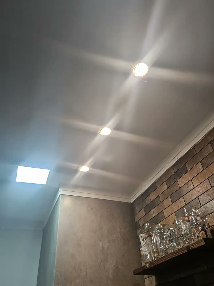 foto de Kit 6 Spot Led 7w Embutir Quadrado Direcionável 110/220v