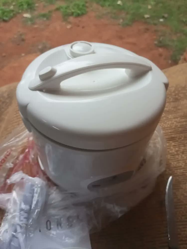 foto de Panela De Arroz Elétrica Tronos 1 Litro 5 Xícaras Cor Branco