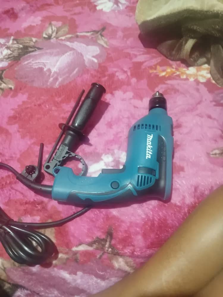 foto de Furadeira De Impacto 13mm Makita Hp1640 760w Profissional Cor Azul-petróleo Frequência 60hz