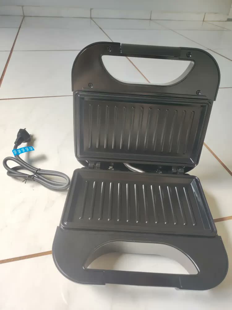 foto de Sanduicheira Eletrica Misteira Grill Electrolux 750w Inox