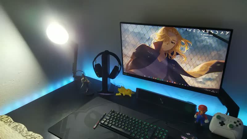 foto de Luminária Mesa 2x1 Pixar Abajur Base Garra + 1 Lâmpada Led