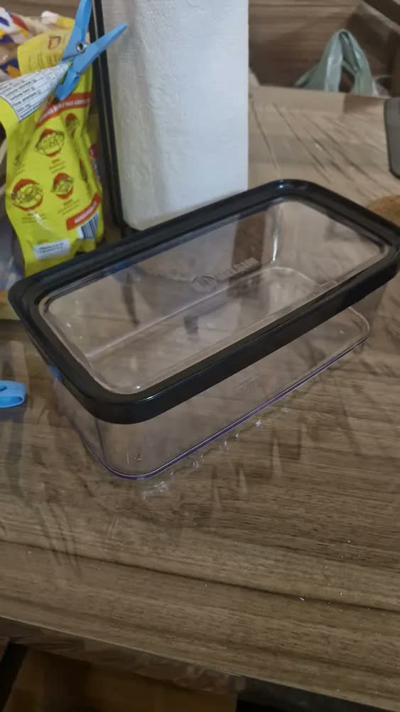 foto de Pote Hermético Retangular 1,5l P/ Bolos E Pães Helsim 25x13