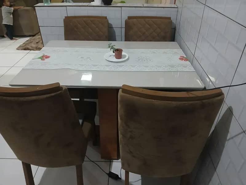 foto de Mesa De Jantar 120x80 Tampo Em Mdf Com Vidro Para Sala E Cozinha Idea Para 4 Cadeiras