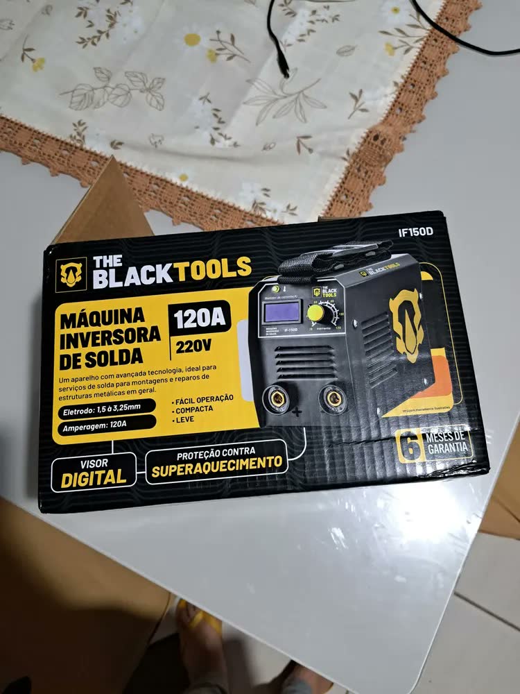 foto de Máquina Inversora De Solda Mma Mi150d 120a Com Eletrodo E Óculos The Black Tools