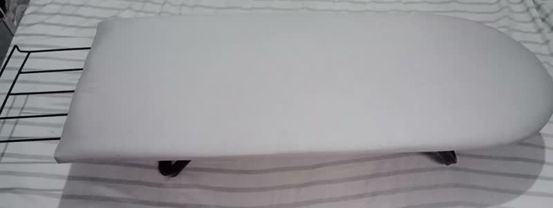 foto de Tábua De Passar Roupa Dobrável Mesa Portátil Tecido Térmico