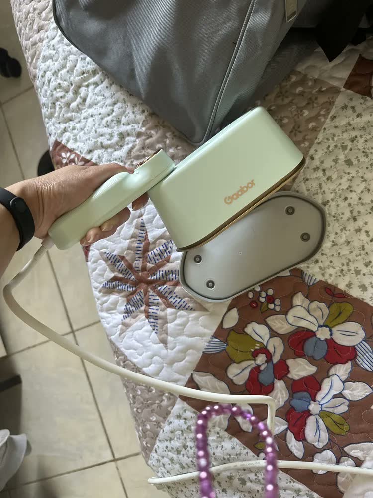 foto de Ferro A Vapor Portátil Gaabor Aquecimento Rápido Modo Dupla Cor Verde