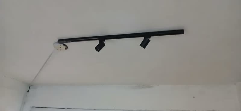 foto de Kit Trilho 2m + 8 Spots 10w Preto/branco 3000k 4000k 6500k