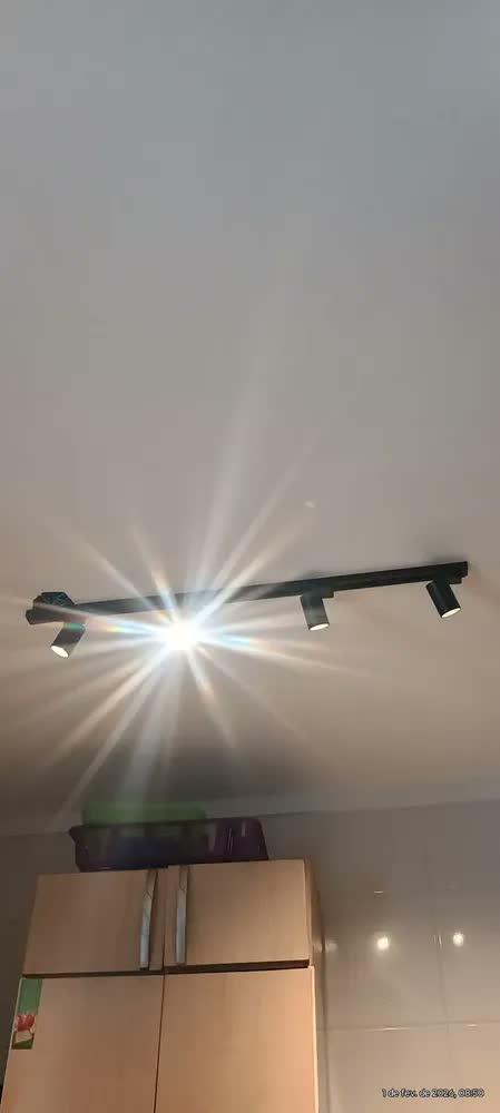 foto de Kit Trilho 2m + 8 Spots 10w Preto/branco 3000k 4000k 6500k