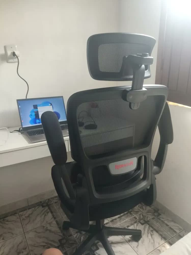 foto de Cadeira Escritório Hela C214-b Preta Redragon
