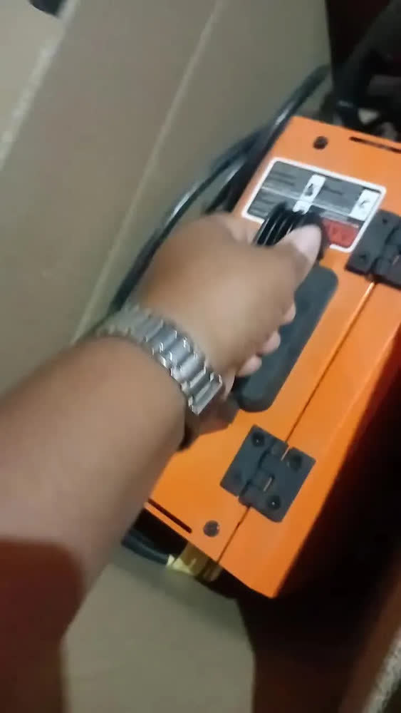 foto de Máquina De Solda Inversora Mig Sem Gás 3 Em 1 Tig Lift Eletrodo C/ Máscara Sinérgico Rápido Solda Automática E Acessórios