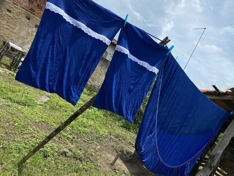 foto de Jogo Lençol De Cama Queen 3 Peças Liso Elástico Barato