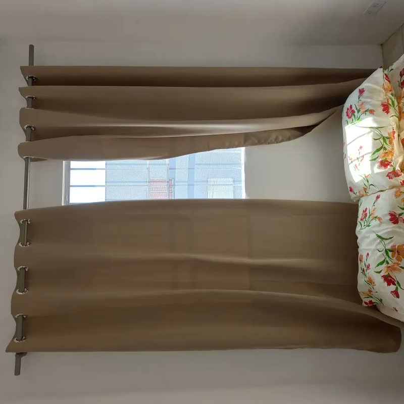 foto de Cortina Blackout Blecaute Em Tecido Grosso 2,80x2,30 Corta Luz Para Quarto E Sala