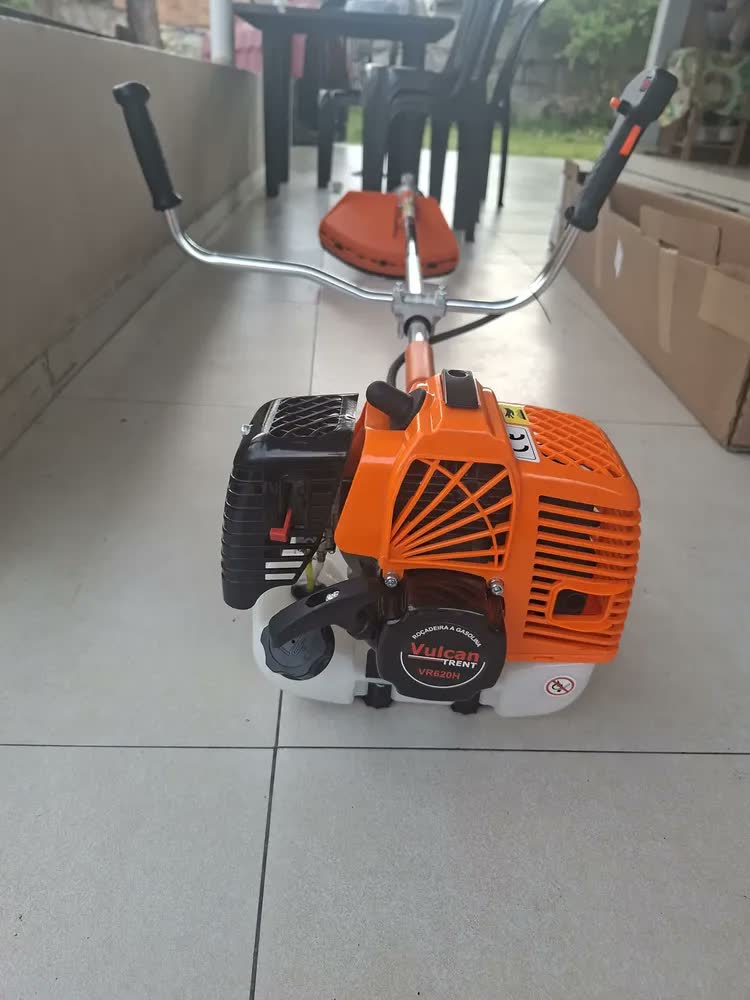 foto de Roçadeira Profissional Vulcan Vr620h À Gasolina 2t 3hp 62cc
