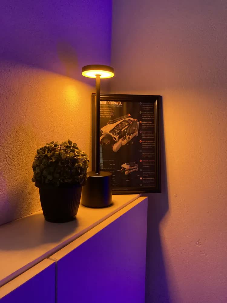 foto de Luminaria Led 3 Cores Sem Fio | Abajur De Mesa Recarregável