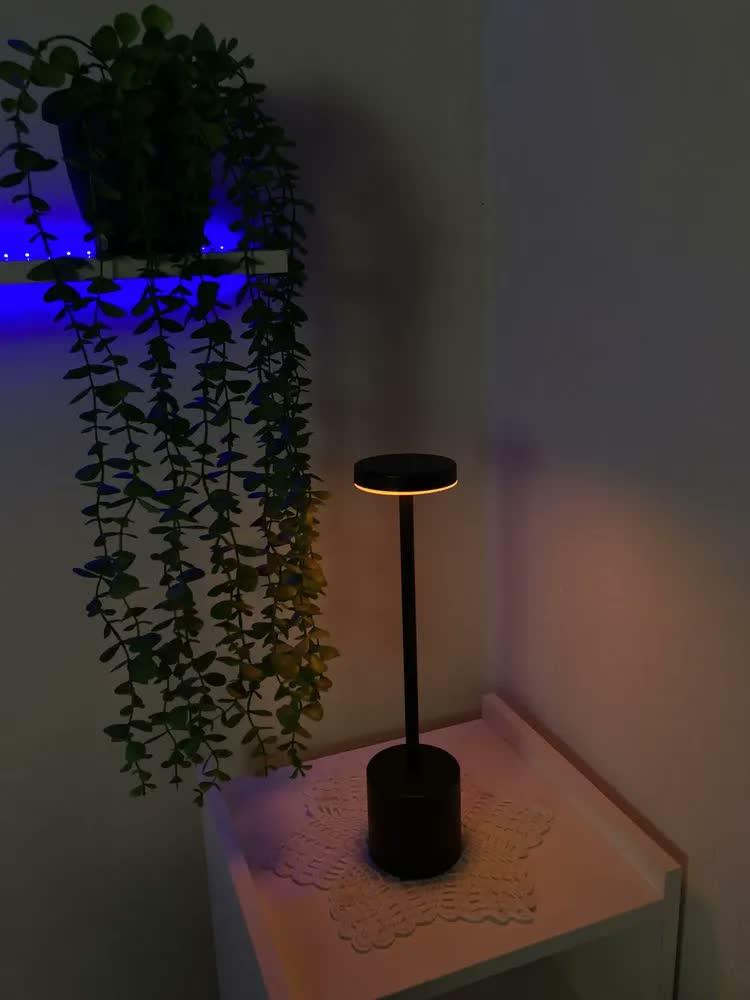 foto de Luminaria Led 3 Cores Sem Fio | Abajur De Mesa Recarregável