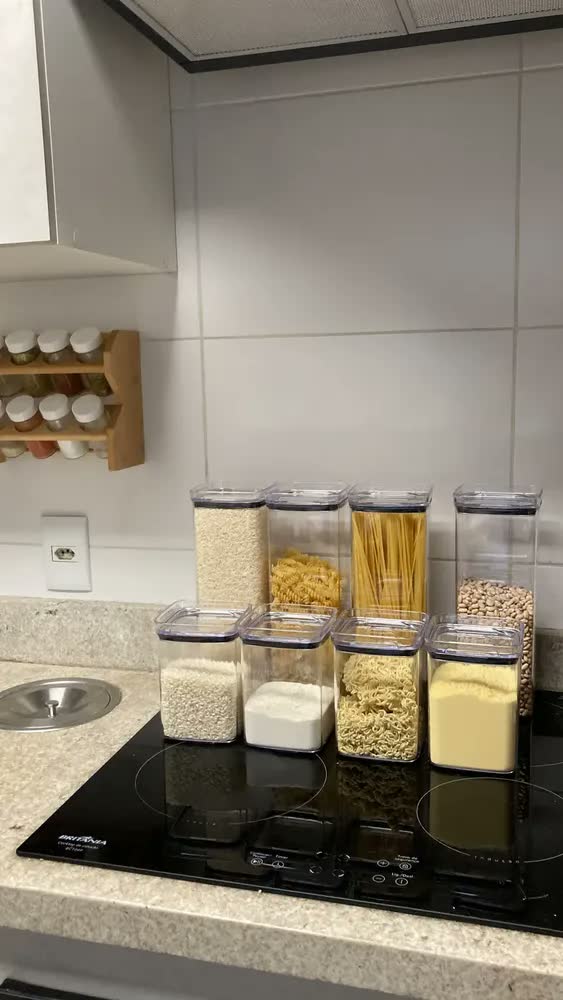 foto de Kit 8 Potes Herméticos Mantimentos Quadrado Cozinha Tampa Vedação Hermética Amobox
