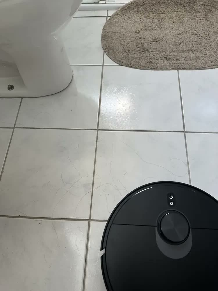 foto de Robô Aspirador Xiaomi S20 Plus Bivolt Passa Pano Limpa Casa Vacuum S20 Preto