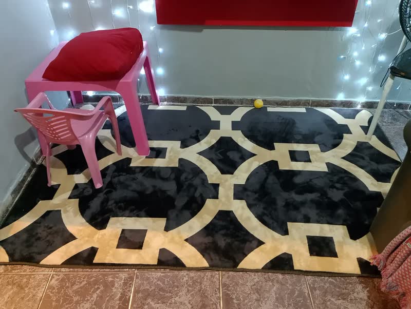 foto de Tapete Carpete Flannel 2x1,50 Veludo Estampas Modernas Preto Circulos