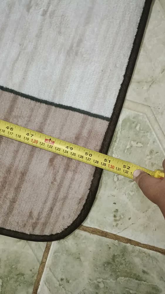 foto de Tapete Carpete Flannel 2x1,50 Veludo Estampas Modernas Preto Circulos