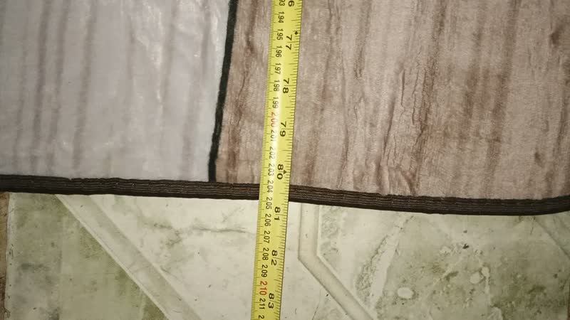 foto de Tapete Carpete Flannel 2x1,50 Veludo Estampas Modernas Preto Circulos