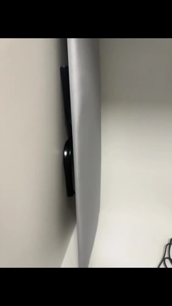 foto de Tabua Passar Roupa Na Cama Dobrável Portátil Com Porta Ferro